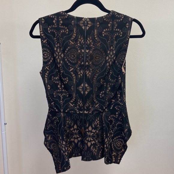 BCBGMAXAZRIA Rena Lace Peplum Top - Picture 4 of 8